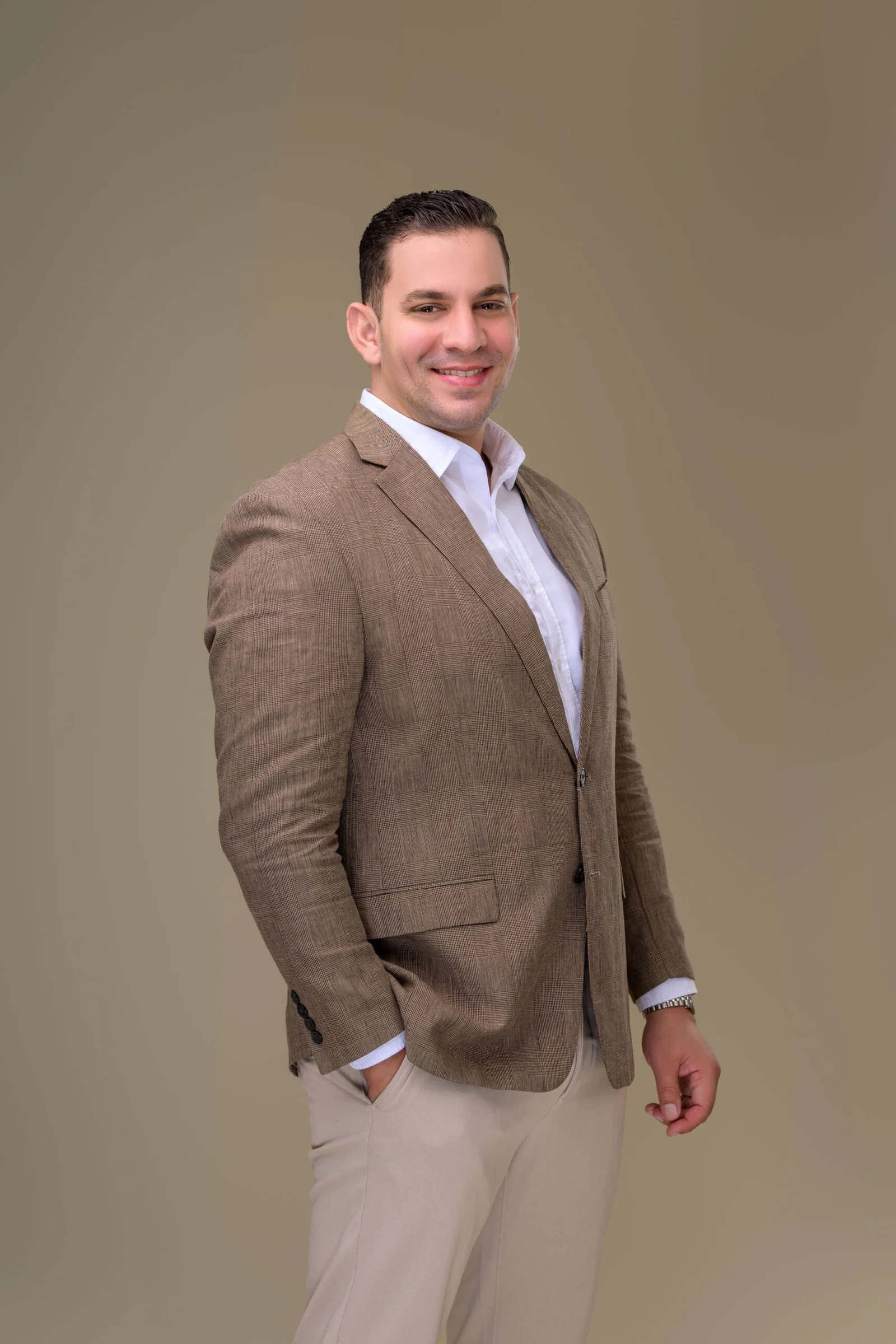 Dr Christian Caceres