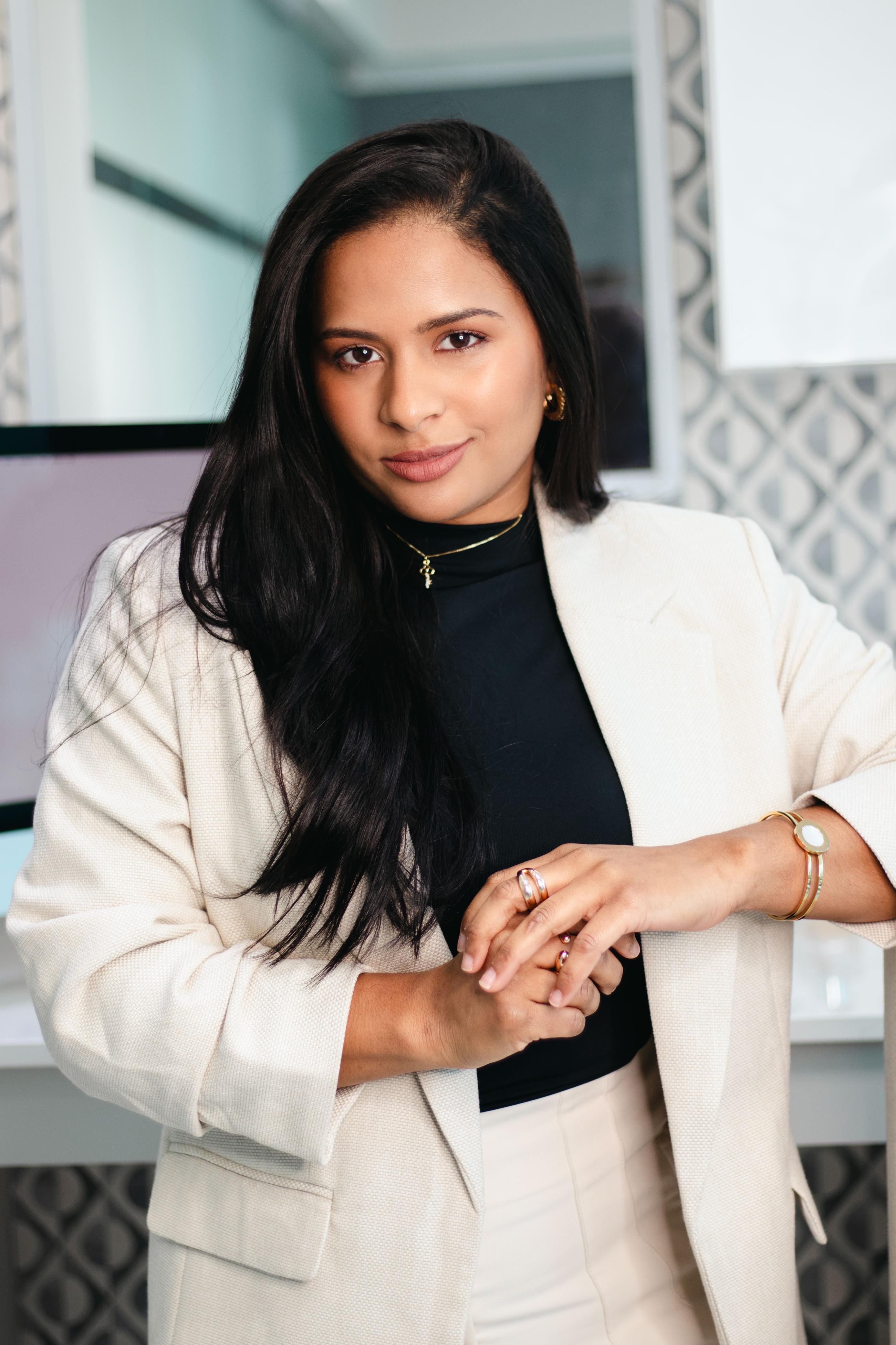 Dra. Adriana Salcedo 