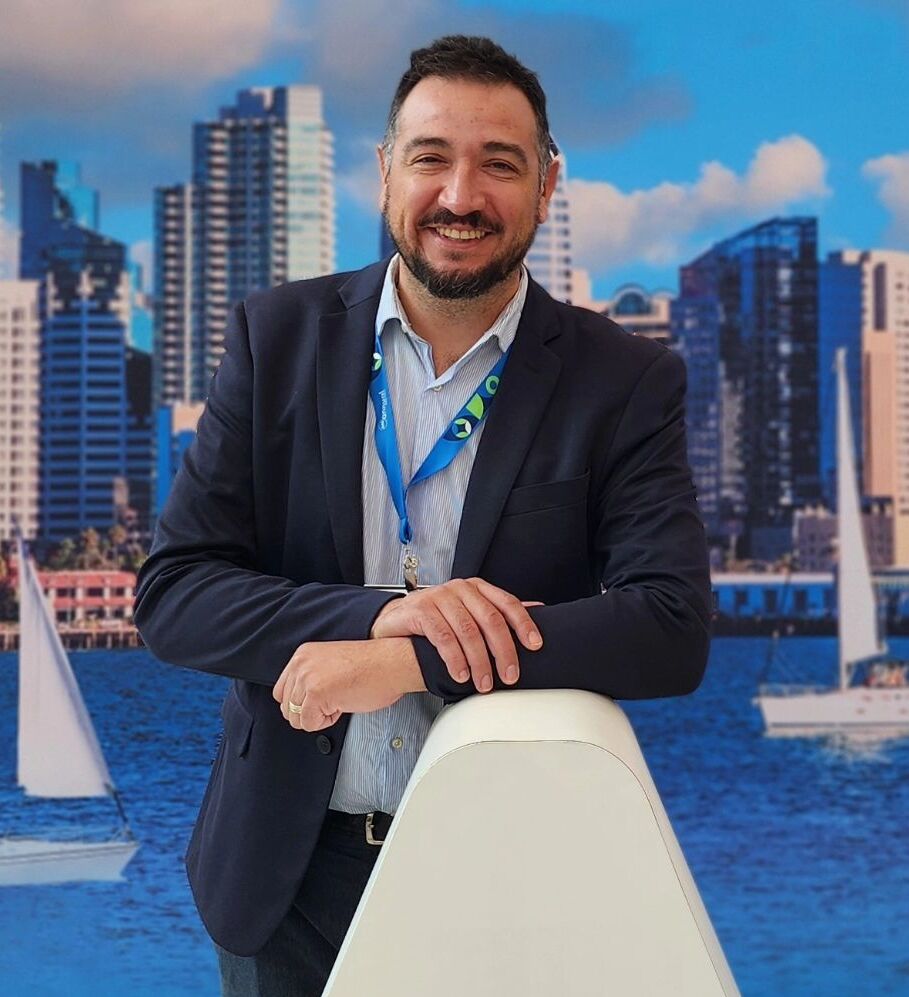 Dr. Diego Valentín Tello