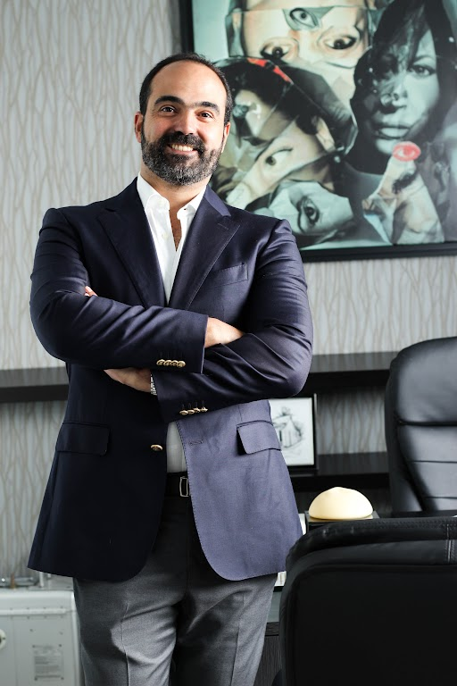 Dr. José León MD